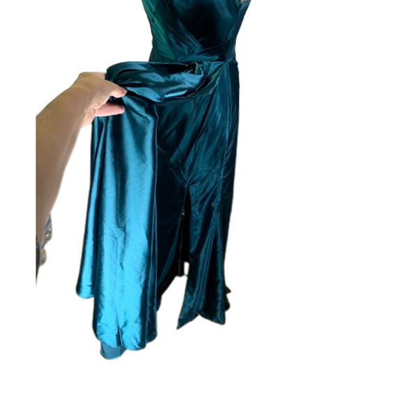 MAKE YOU PRETTY MORE Teal Blue One Shoulder Evening Gown - NWT - Picture 8 of 16